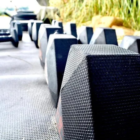 The Maverick Surfvillas 旅馆