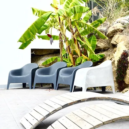 The Maverick Surfvillas 旅馆 *