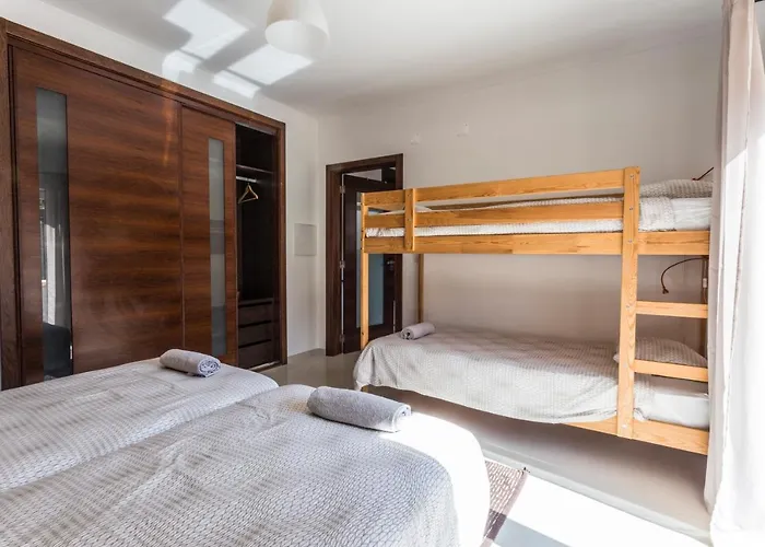 The Maverick Surfvillas 劳林哈