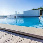 Hostel The Maverick Surfvillas