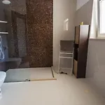 The Maverick Surfvillas Hostel