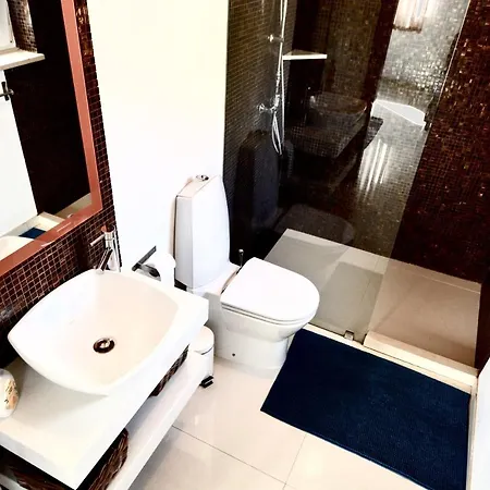 Hostel The Maverick Surfvillas