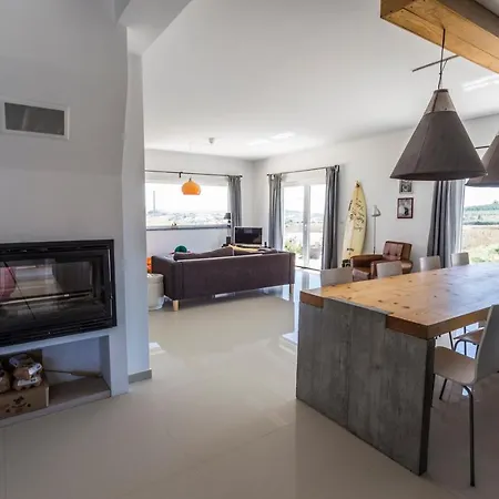 The Maverick Surfvillas Ostello Lourinhã