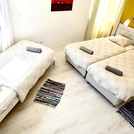 Ostello The Maverick Surfvillas Lourinhã