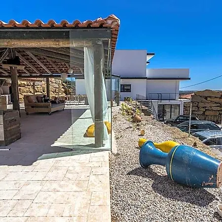 Ostello The Maverick Surfvillas