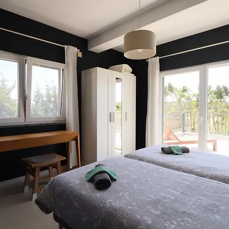 The Maverick Surfvillas 호스텔 로리냐