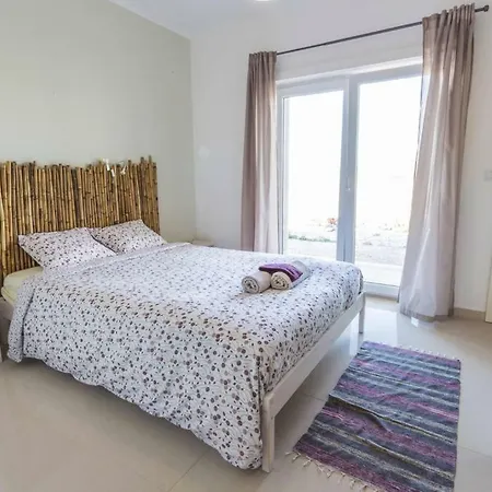 The Maverick Surfvillas Ostello Lourinhã